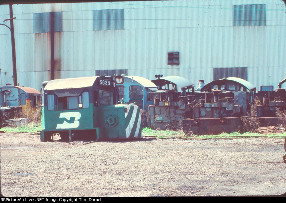 BN 5638 & various switcher cabs.